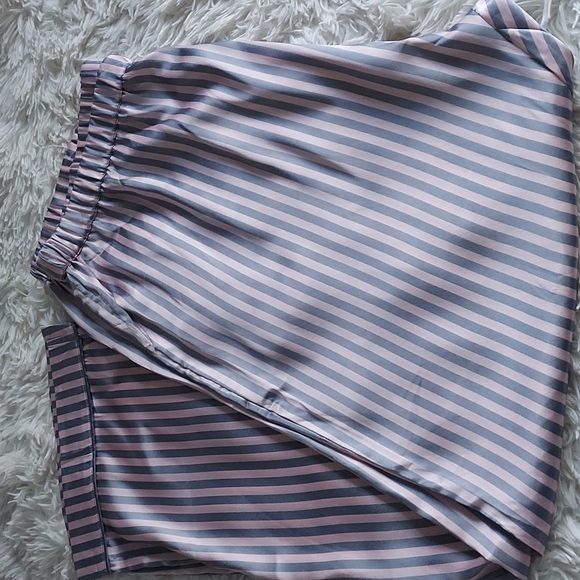 Plus Sz 20 Pajama Set Pink and Grey Stripe Long Pants/Sleeves Satiny Feel - Picture 3 of 11